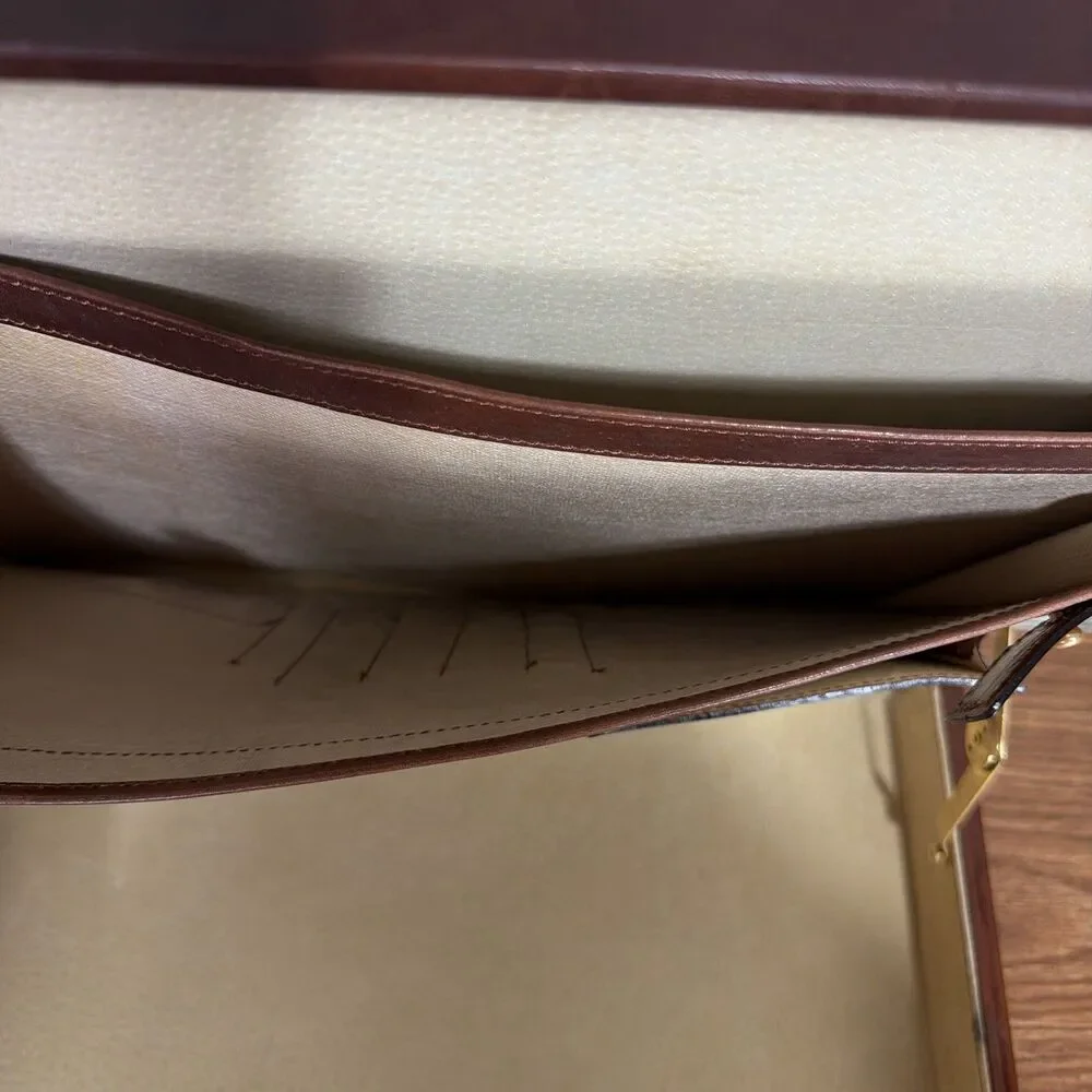 Divina Firenze carry your